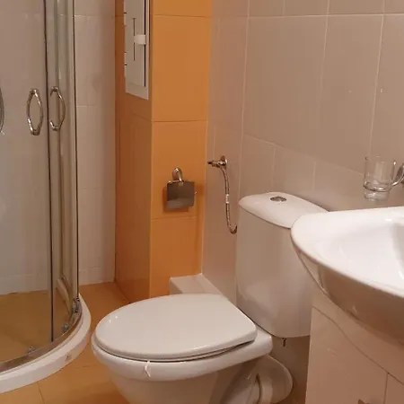 Апартаменти Veleka *