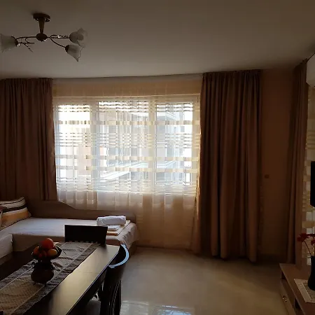 Апартаменти Veleka *