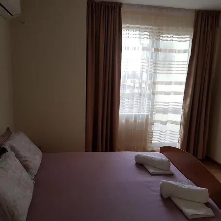 Veleka Apartment *