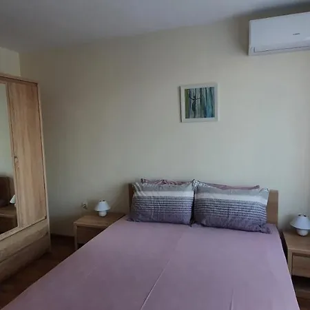 Veleka Apartment
