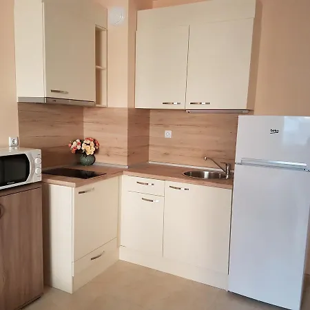 Veleka Apartment *